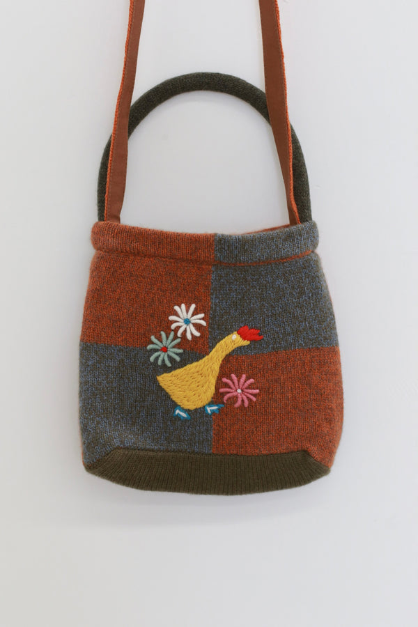 YANYAN KNITS Fall/Winter 2025 Patchwork Bag YYK-YW23-0645-PINSE (Color Block Design)